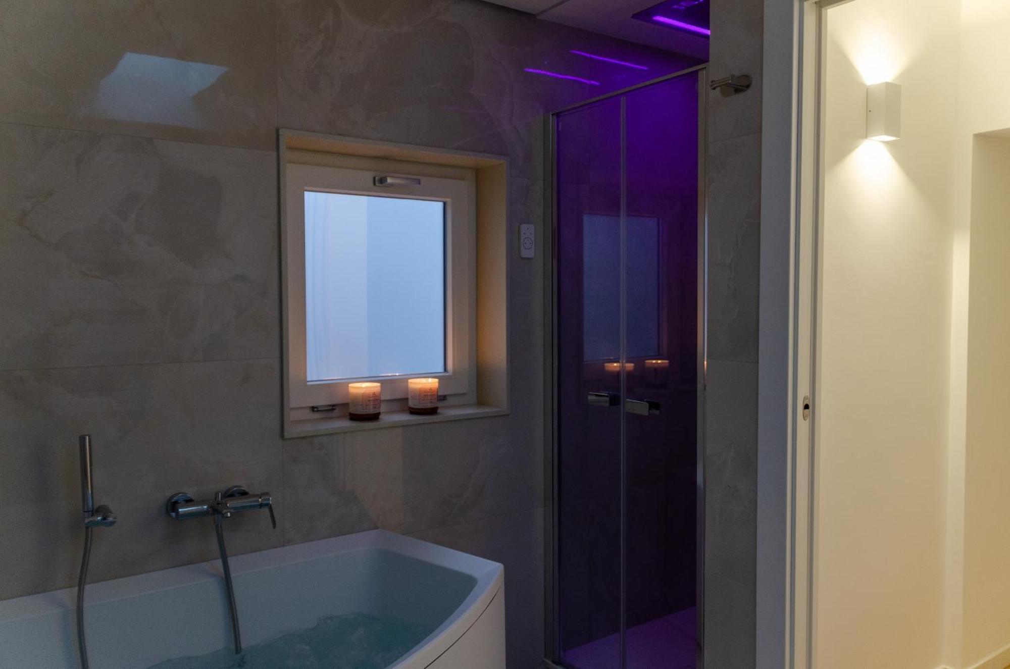 Apulialux - San Lorenzo Luxury Apartment Con Jacuzzi In Centro 브린디시 외부 사진