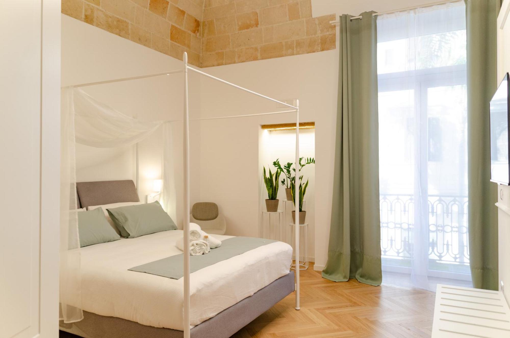 Apulialux - San Lorenzo Luxury Apartment Con Jacuzzi In Centro 브린디시 외부 사진