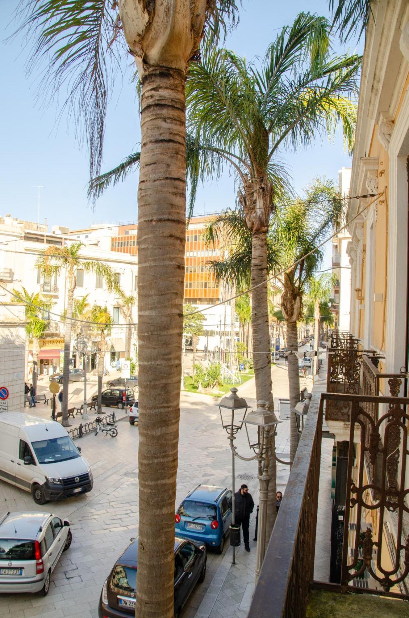 Apulialux - San Lorenzo Luxury Apartment Con Jacuzzi In Centro 브린디시 외부 사진