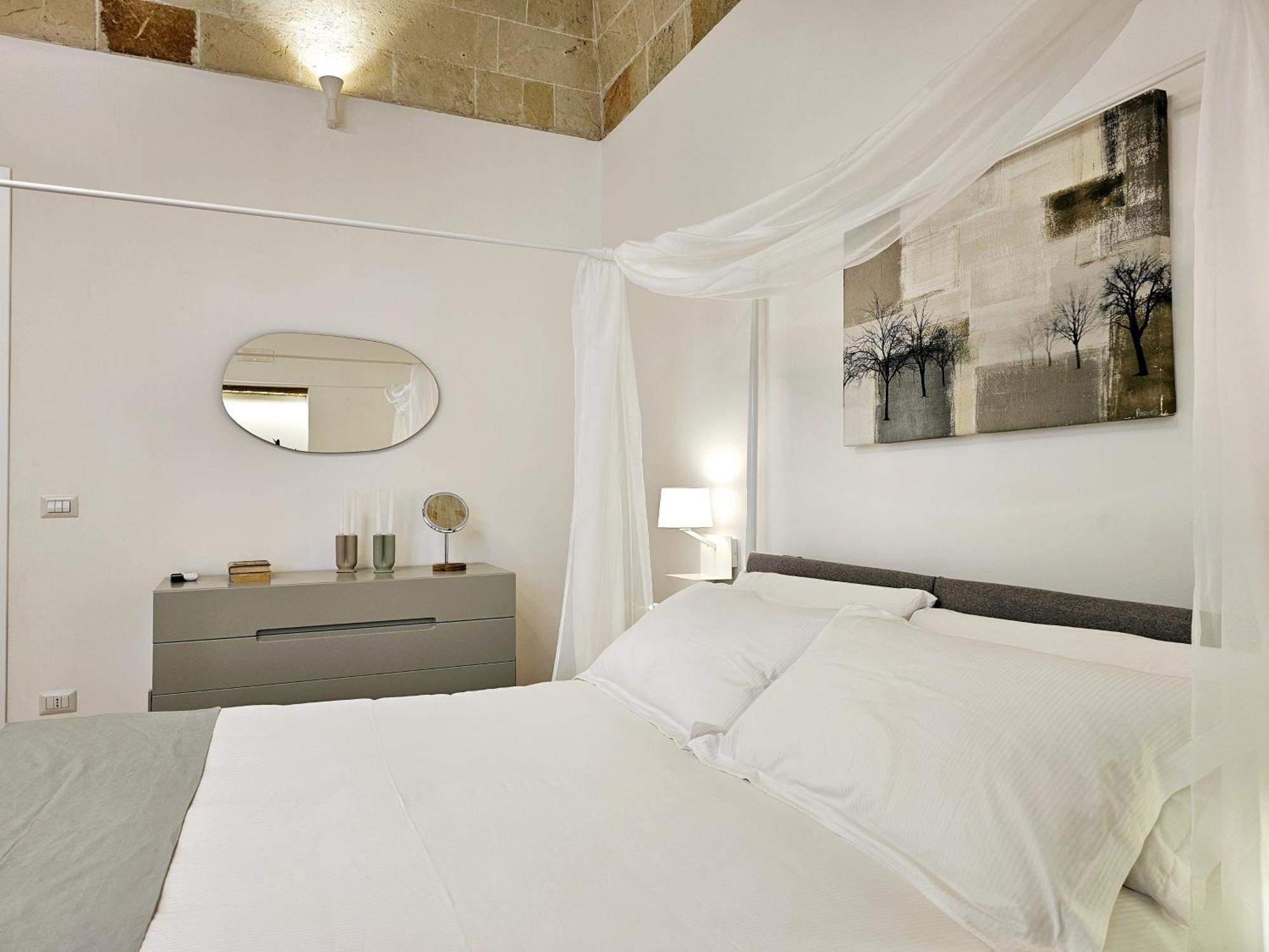 Apulialux - San Lorenzo Luxury Apartment Con Jacuzzi In Centro 브린디시 외부 사진
